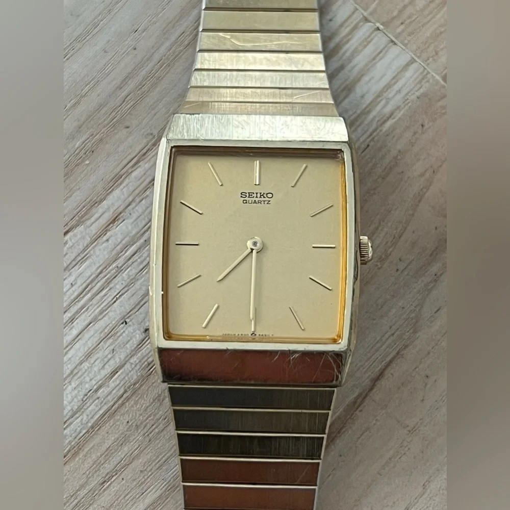 Seiko Men’s Vintage Watch Gold-Tone Rectangular Dial Adjustable Bracelet